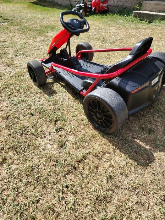Vând kart electric