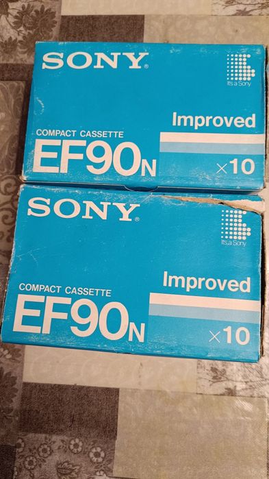 Компакткасеты Sony EF90
