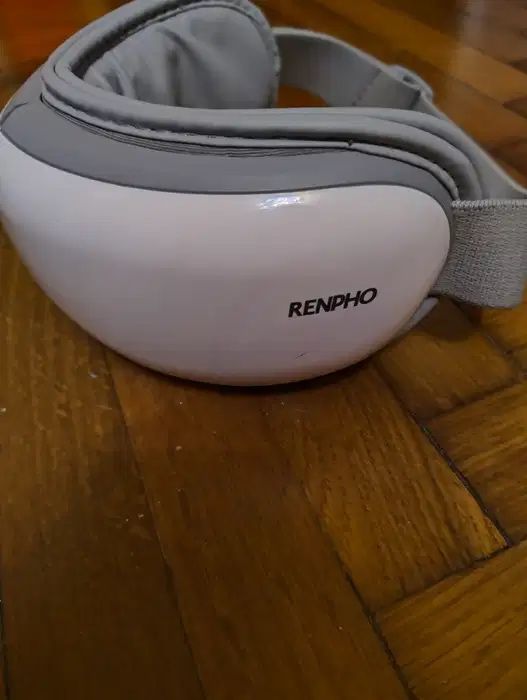 Aparat de masaj ocular