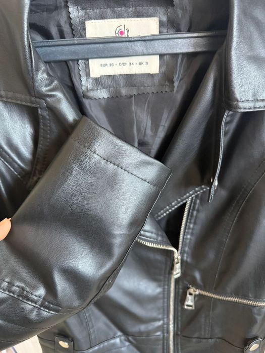 Продам кожанну куртку