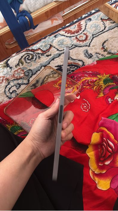 Продам айпад мини