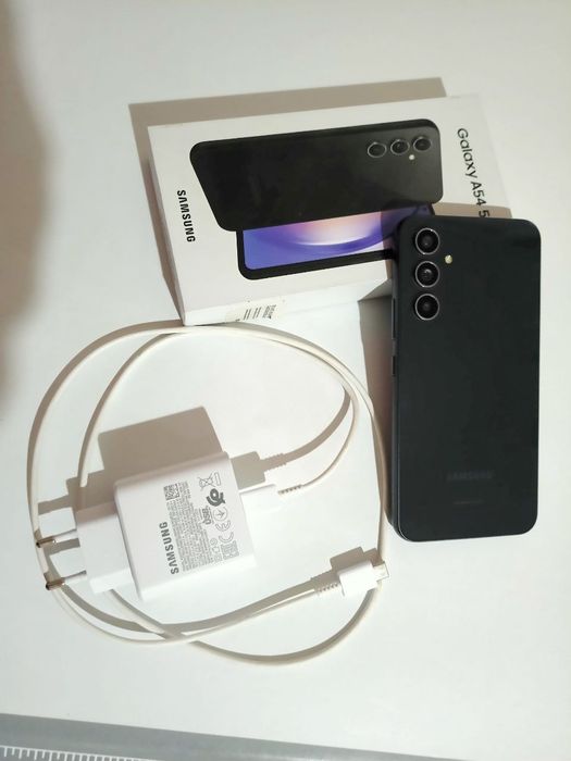 Samsung Galaxy A 54 / 5 G  256 g срочни сотилади