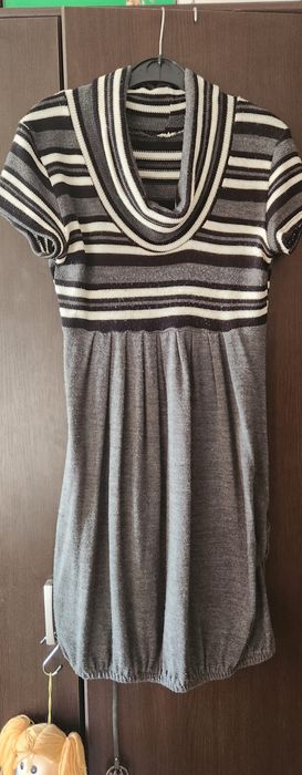 Rochie gri tricotata