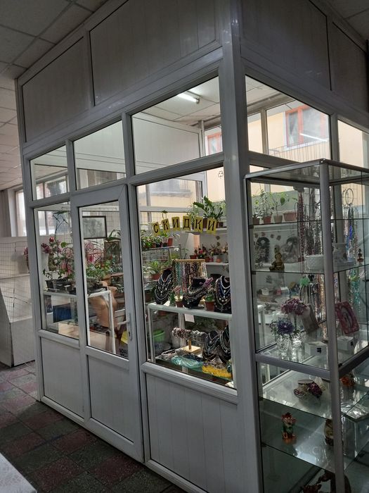 Пластик, стены, витраж, бутик, срочно