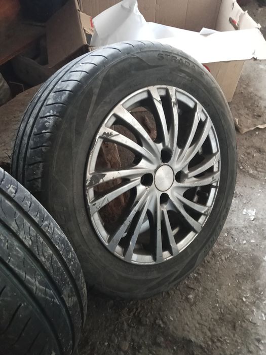 Продам диск с шинами