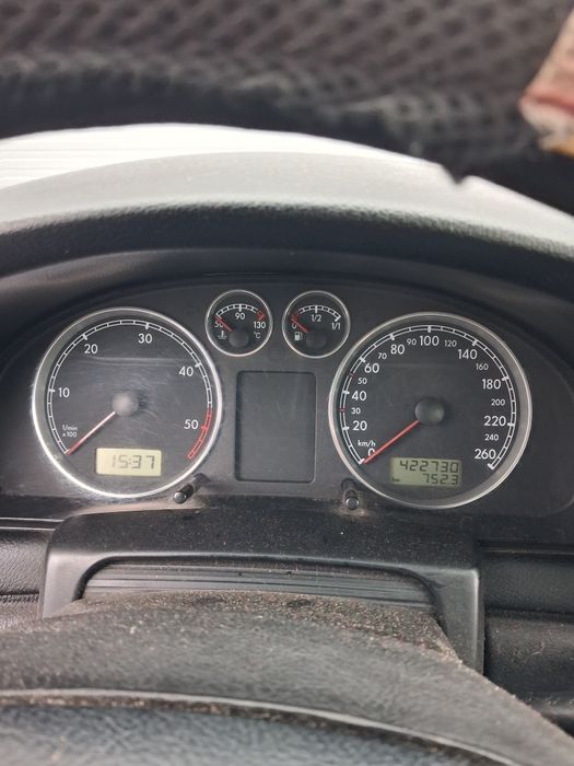 Volkswagen Passat 2003 diesel, 1.078 € — imagine 2
