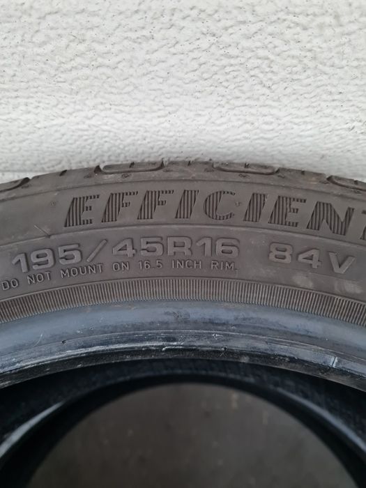 Летни гуми 2 броя GOODYEAR EficientGrip 195 45 R16 дот 1120