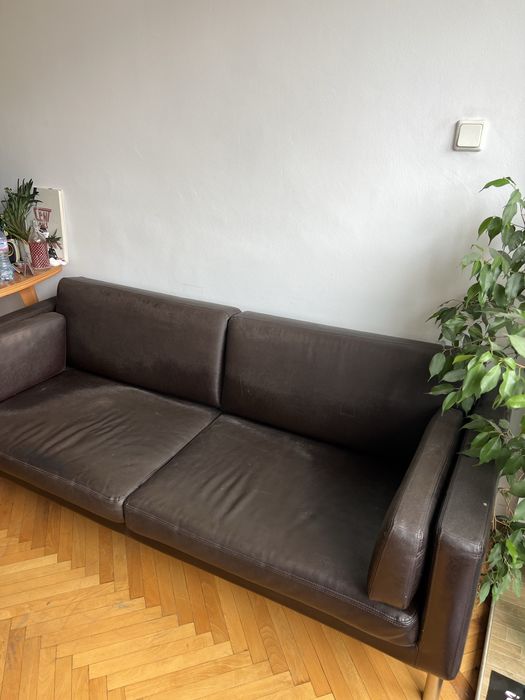 Двуместен кожен диван IKEA