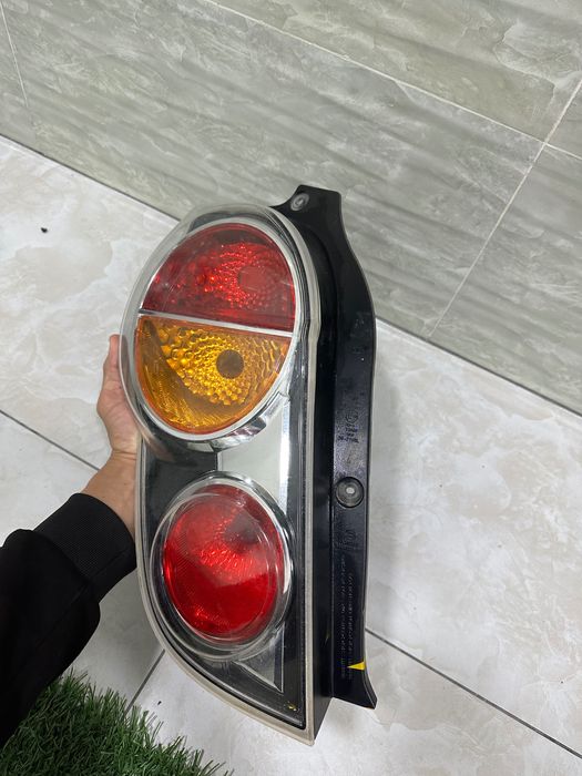 spark orqa fara sotladi 1 ta faqat chap tomoni