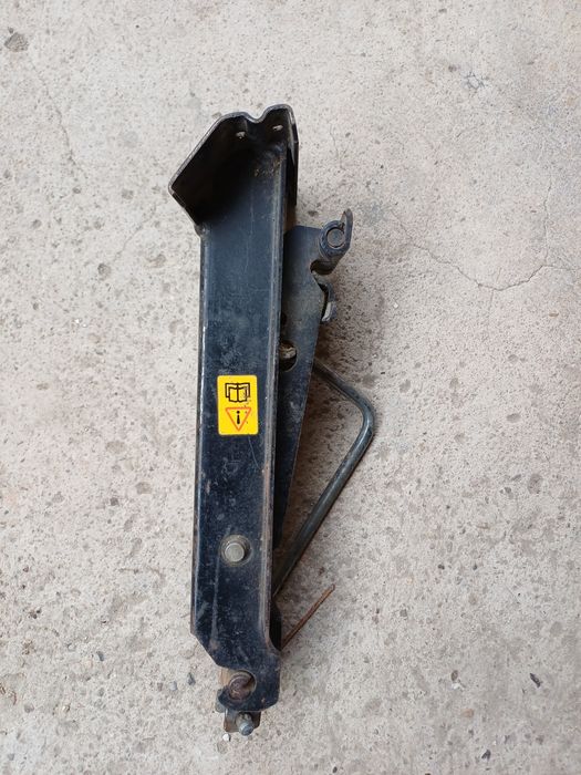 Автомобилен крик