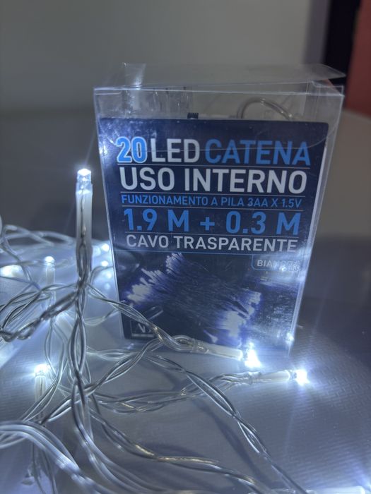 Instalatie 20 LED Alb Rece pe baterii