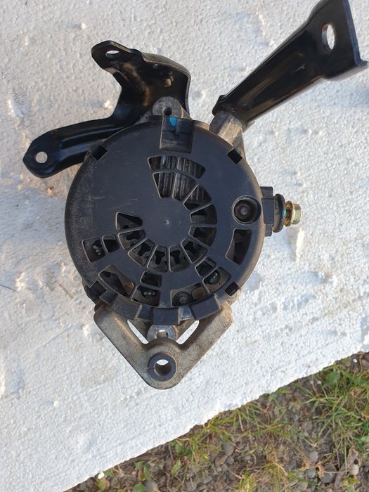 Alternator Chevrolet Lacetti 1.8 benzina 121CP 122CP 2004-2011