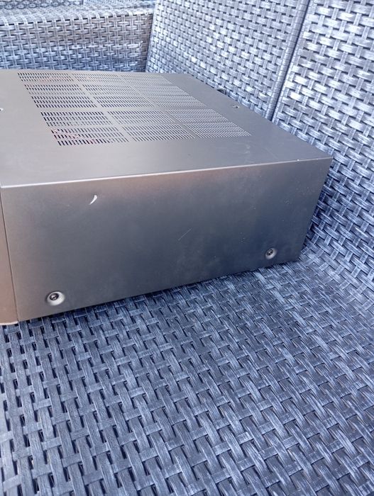 Yamaha DSP-A1 усилвател