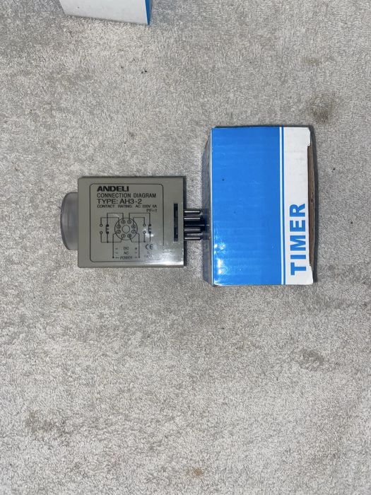 Реле времени AH3-2