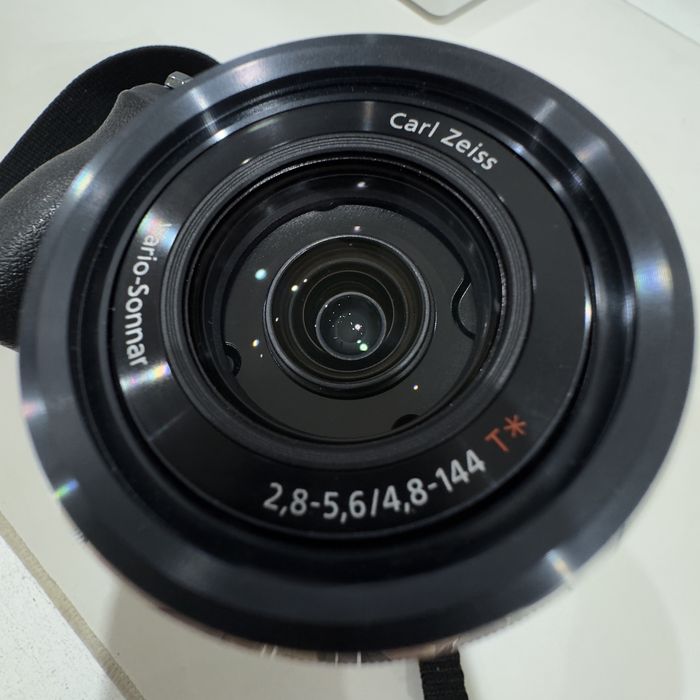 Sony Cybershot DSC-HX100V