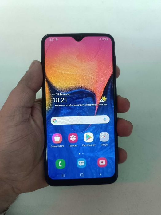 Продам смартфон Samsung A10 без трещин, все работает