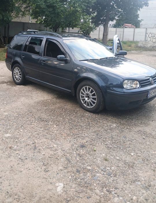 Vând golf 4, benzinar