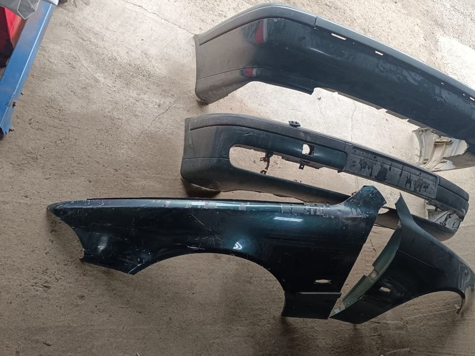 Продам крыло левое на BMW e39