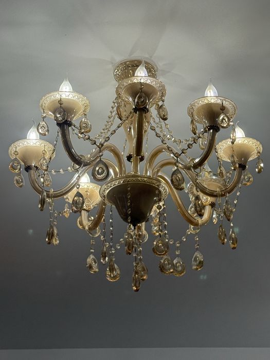 Lustra clasica si o aplica