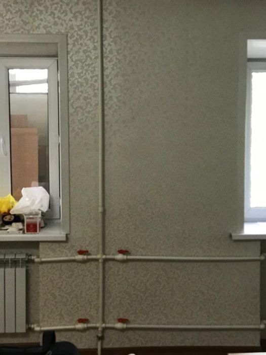 Клею обои. Галтели.