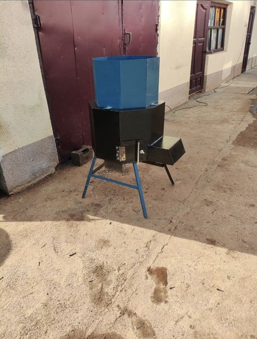 Сенорезка  на 220в