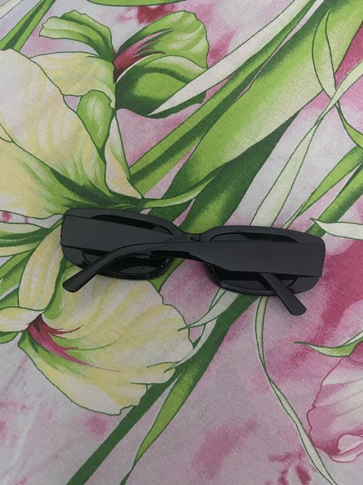 Очки солнцезащитные