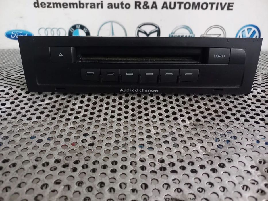 Magazie Cd Audi Q7 4L An 2006-2007-2008-2009-2010-2011-2012-2013-2014-2015 Cod 4L - Dezmembrari Ara
