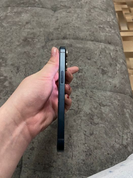 Айфон 13 продам срочно