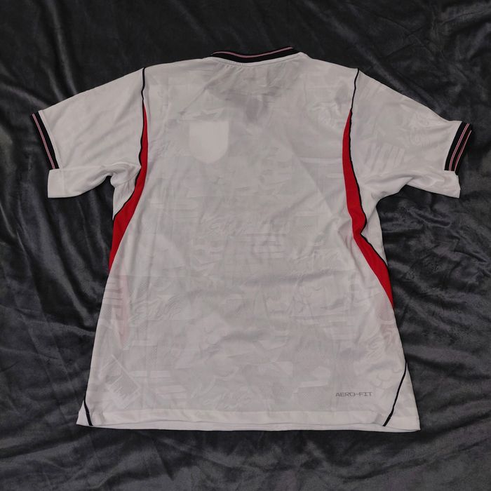 NIKE футболна тениска/фланелка на England НОВА