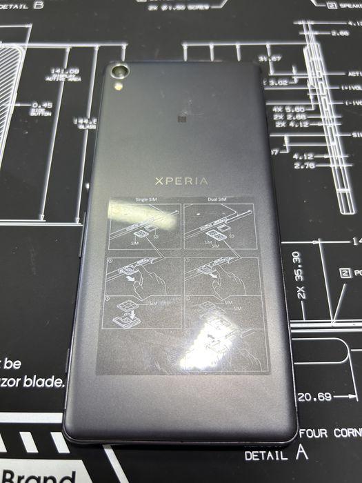 Sony xperia E5.