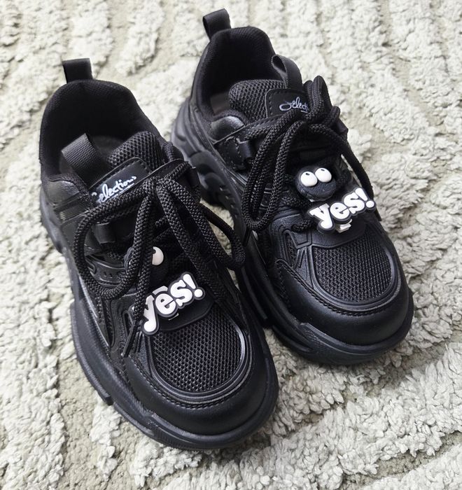 Vând adidași copii unisex, mărimea 33
