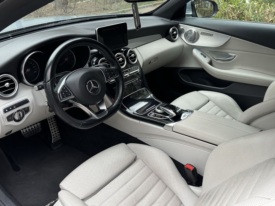 Mercedes C200 cabrio 4MATIC AMG Line int/ext