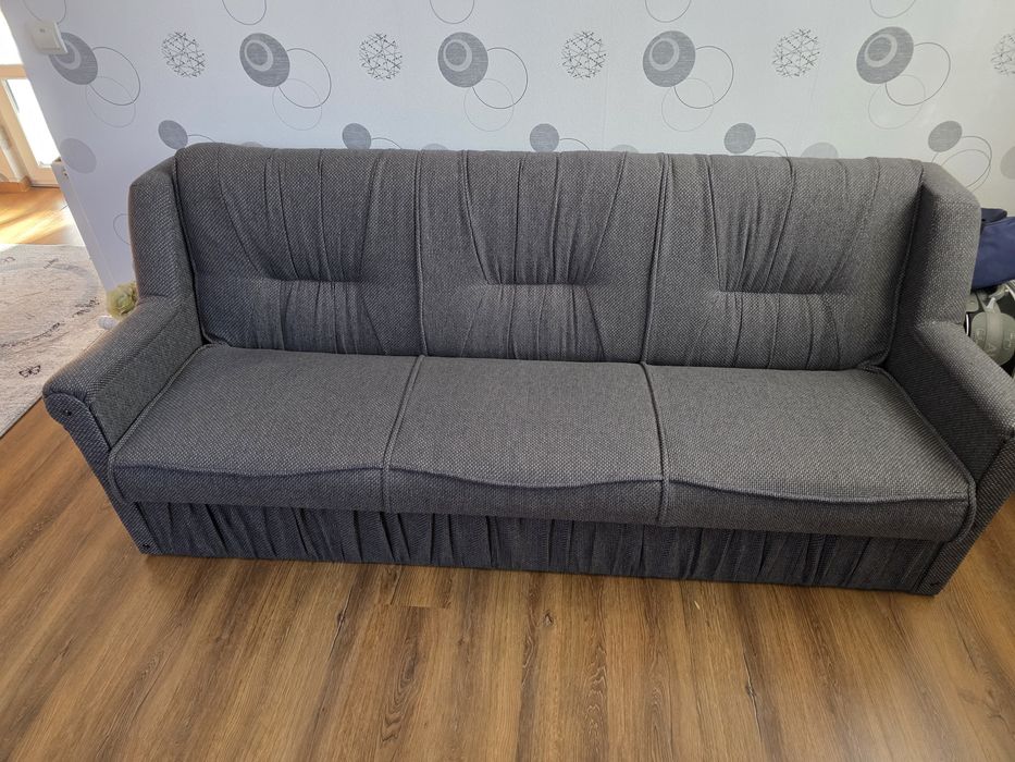 Canapea extensibila si fotoliu