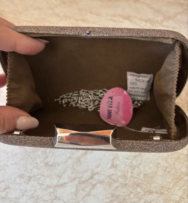 Gentuta rafinata de evenimente !