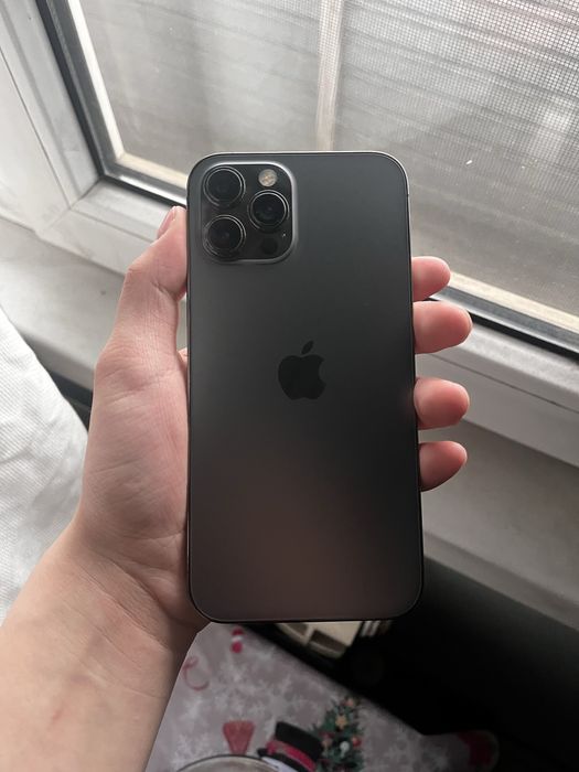 Айфон 12про макс