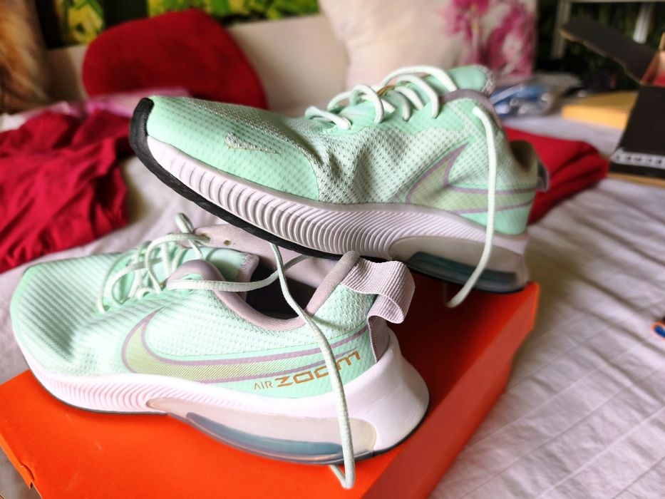 Маратонки 37,5/38