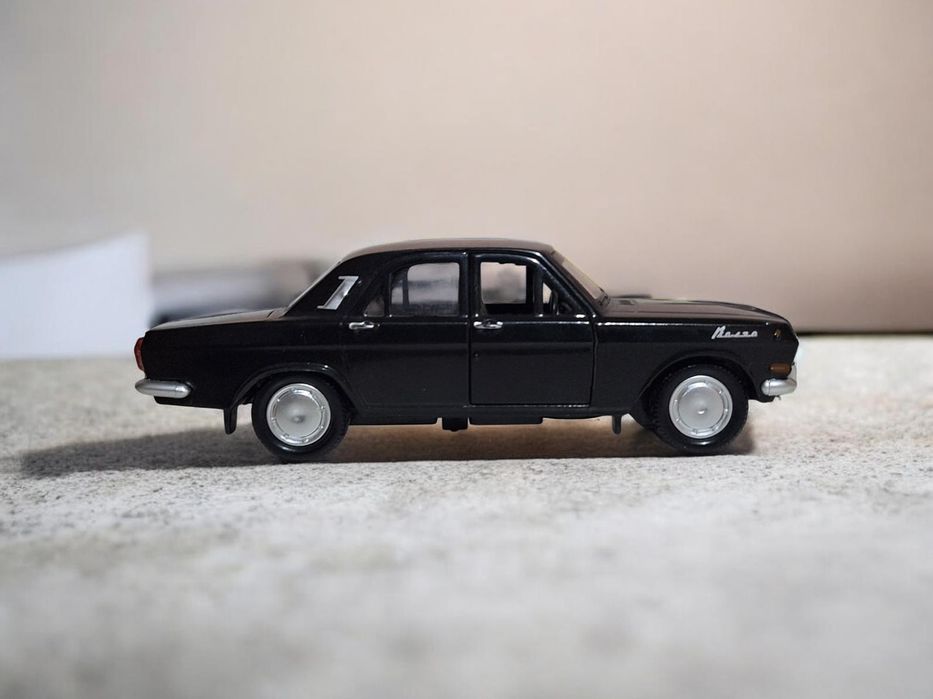 Metal mashina металлическая машина