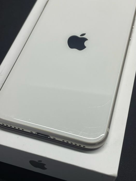 iPhone SE 2022 (3rd Gen) 128 GB