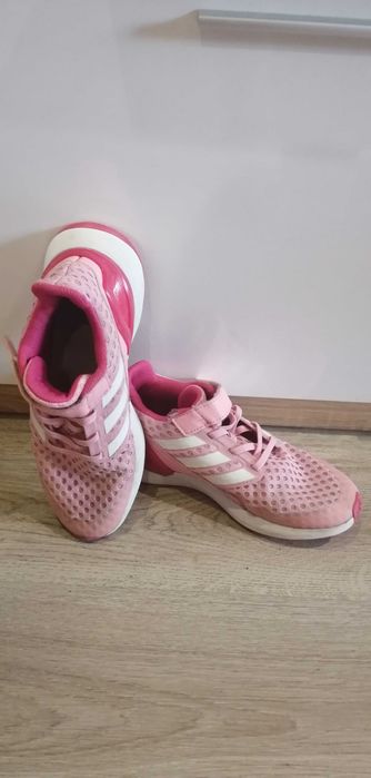 Маратонки Adidas N 35