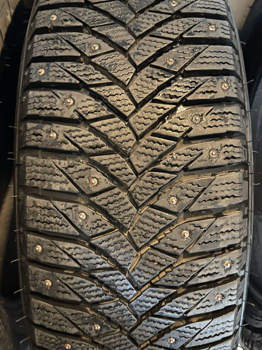 Зимние шины на шипах
