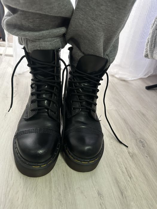 Ghete Dr Martens,originale,piele naturala