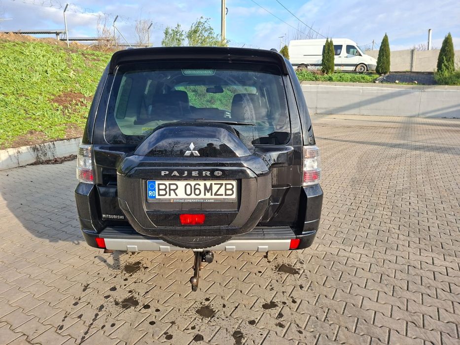 Mitsubishi Pajero 2018