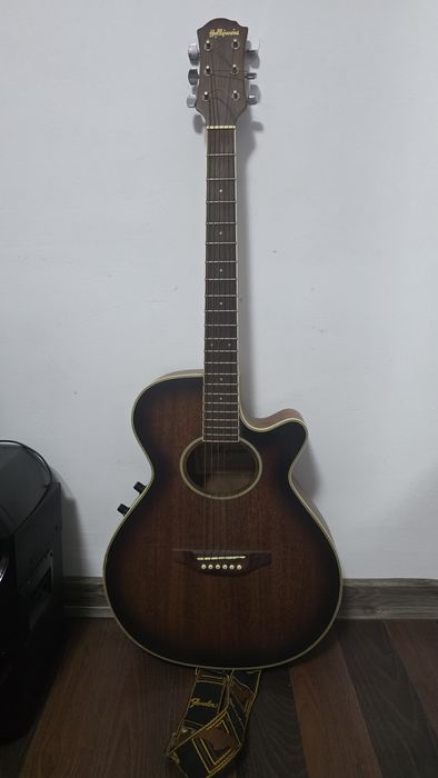 Vând chitara Hollywood HSE‑380