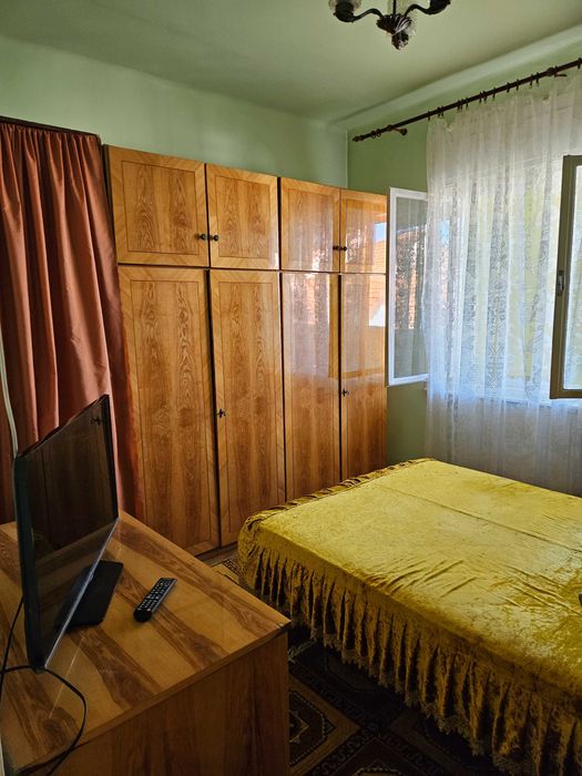 Dau in chirie apartamen 3 camere