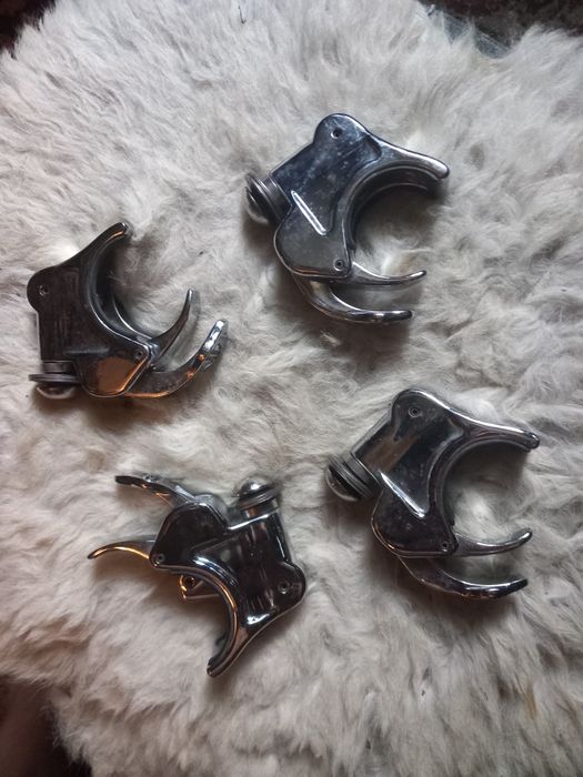 Parbriz harley davidson..prinderi
