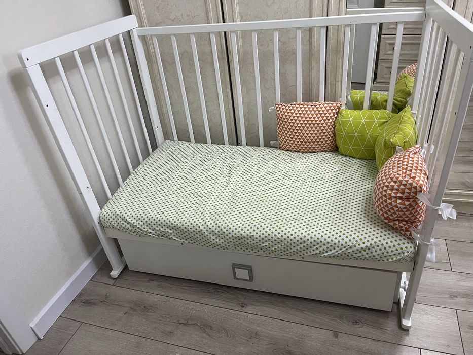 Кроватка детская