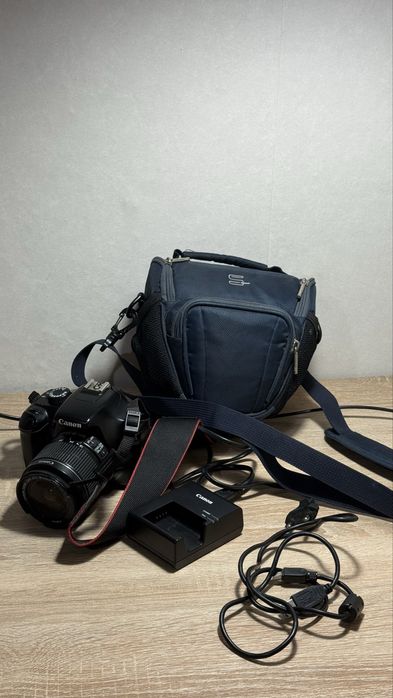 Фотооаппарат Canon EOS 1100D