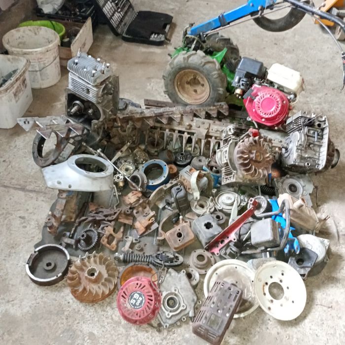 Vând piese motocase  multimarca