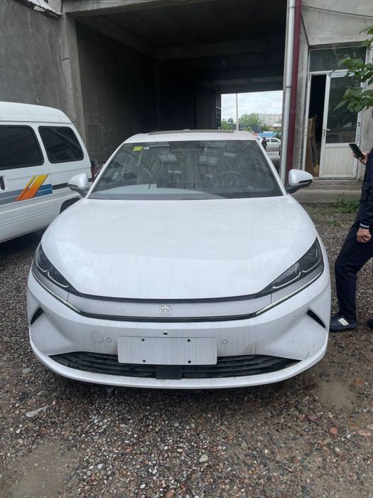 BYD Qin L 2025 — 5