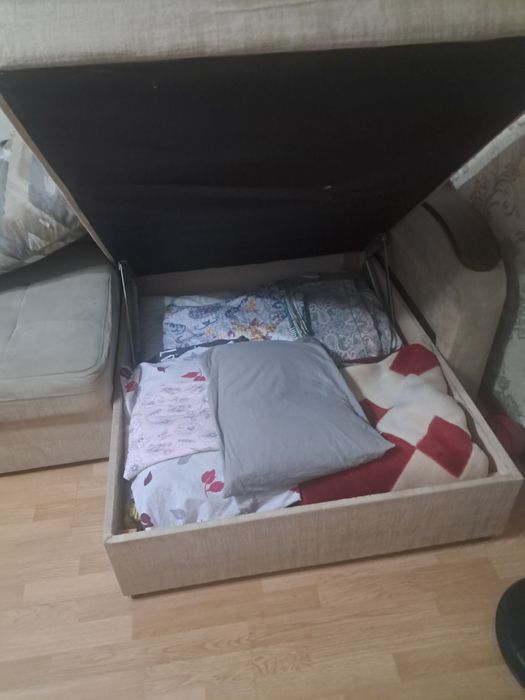 Продам диван и кресло